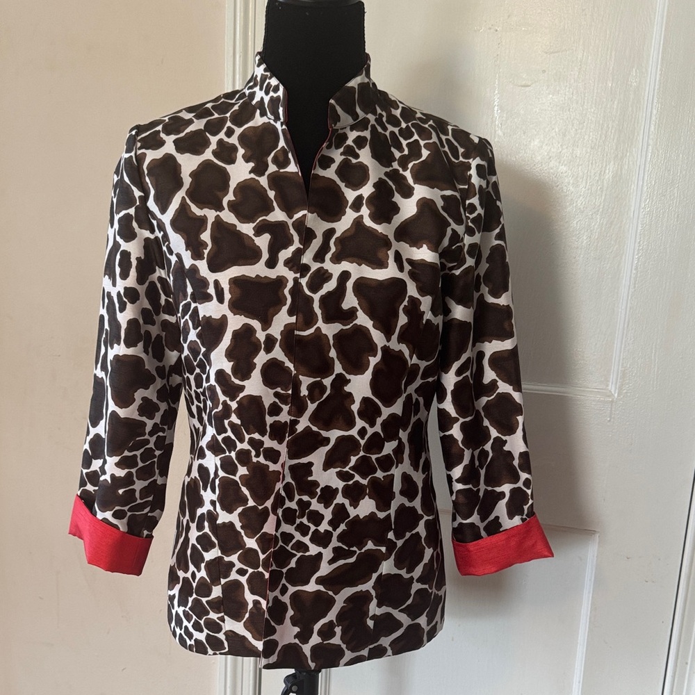 Chico's Cow Print Blazer with Red Trim Size 0 (Small) - Picture 5 of 12